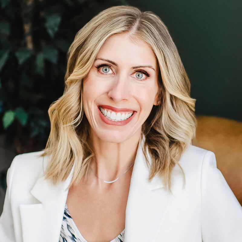 Dr. Jessica Knurick