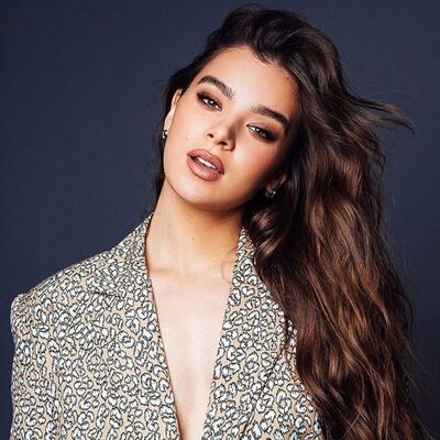 Hailee Steinfeld