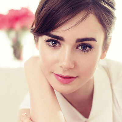 Lily Collins