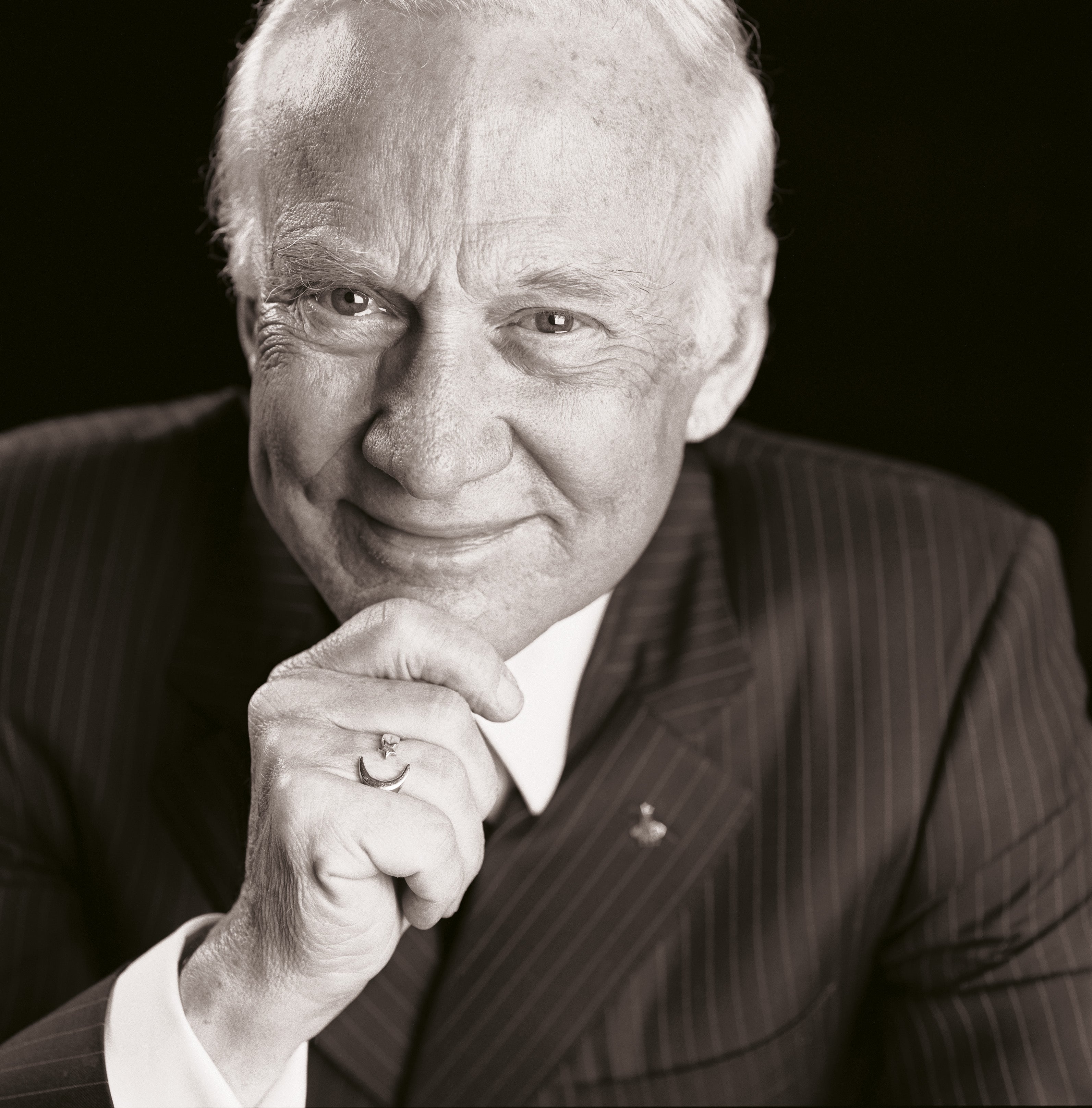 Buzz Aldrin image