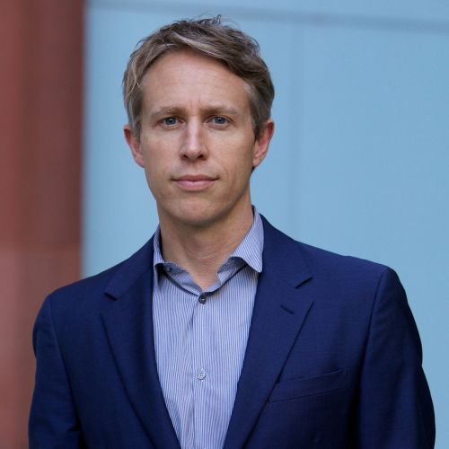 Luke Williams image