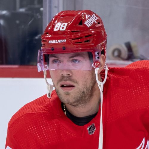 Daniel-Sprong-CAA-Hockey