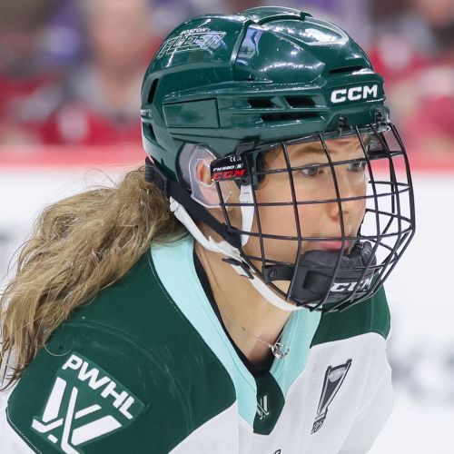 CAA-PWHLRoster-HayleyWinn