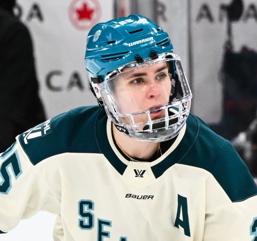 CAA-PWHLRoster-AlexCarpenter